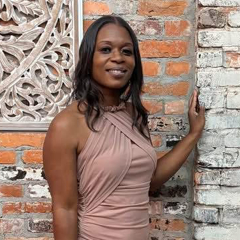 Portrait of Jasmine R.